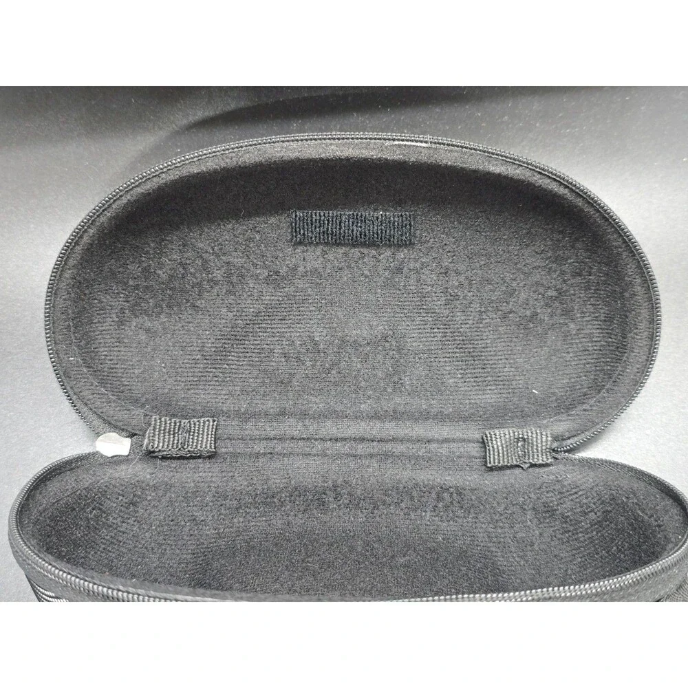 TOREGE  SPORT Sunglasses Hard Case Zip-up Black With Lens Cloth And Cord Holder